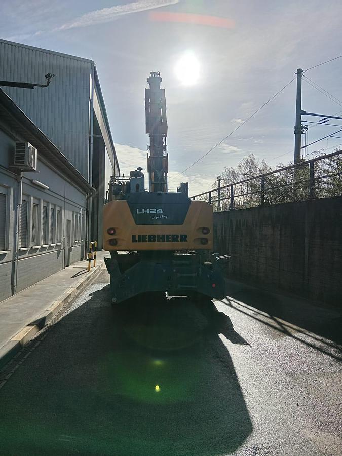 Gebraucht 2021 Liebherr LH 24M