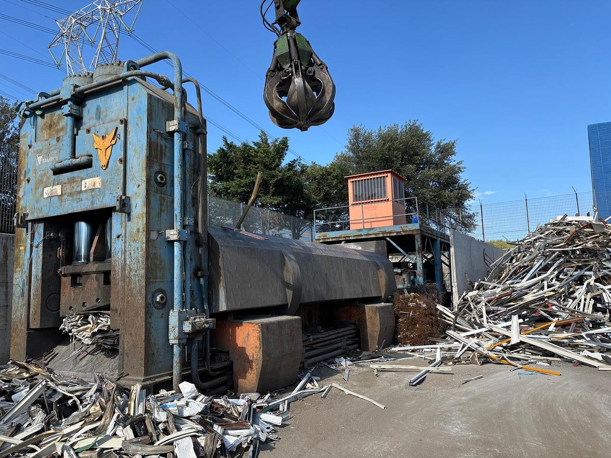 Gebraucht 2010 Taurus C 872 HD