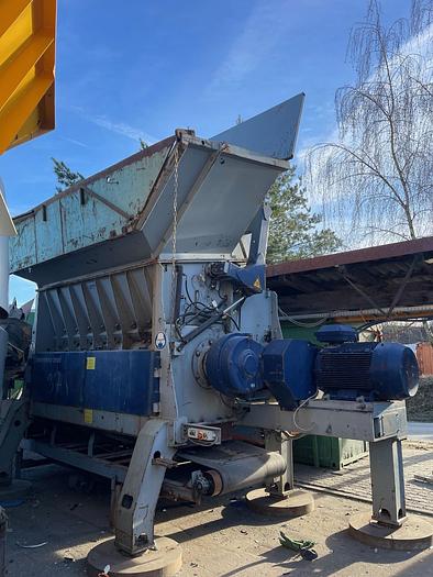 Gebraucht 2010 Lindner Universo 2800