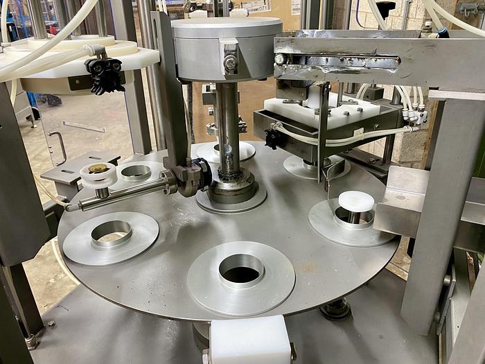 Used Tetra Pak Hoyer Comet R-C1 Filling machine