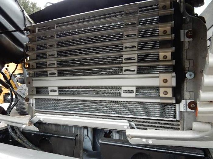 Used 2009 Freightliner M2-112V