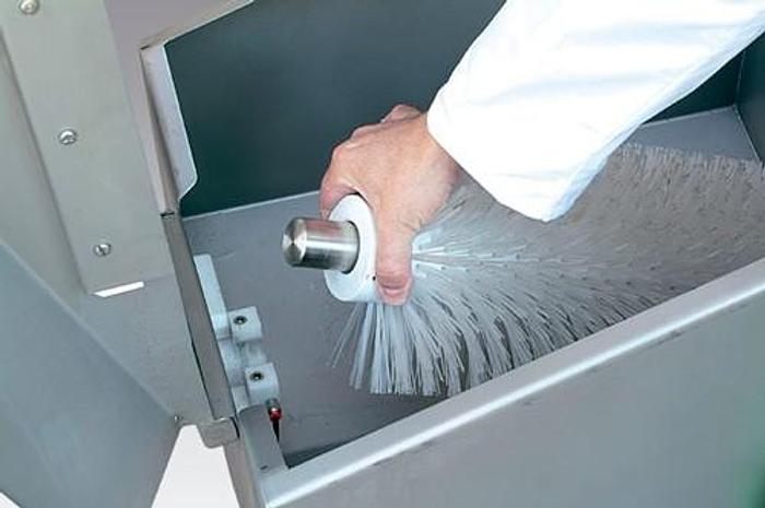 Roser Model 29748 Automatic Sole and Boot Washer with Manual Brush