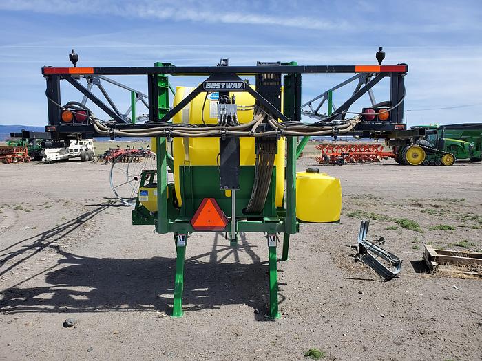 Used 60' BestWay 3pt Sprayer for Sale in Oregon South