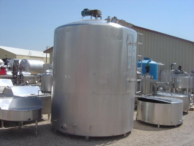 Usado 2000 GALLON PROCESSOR TANK.  CHESTER-JENSEN SERIAL CJ6201DS