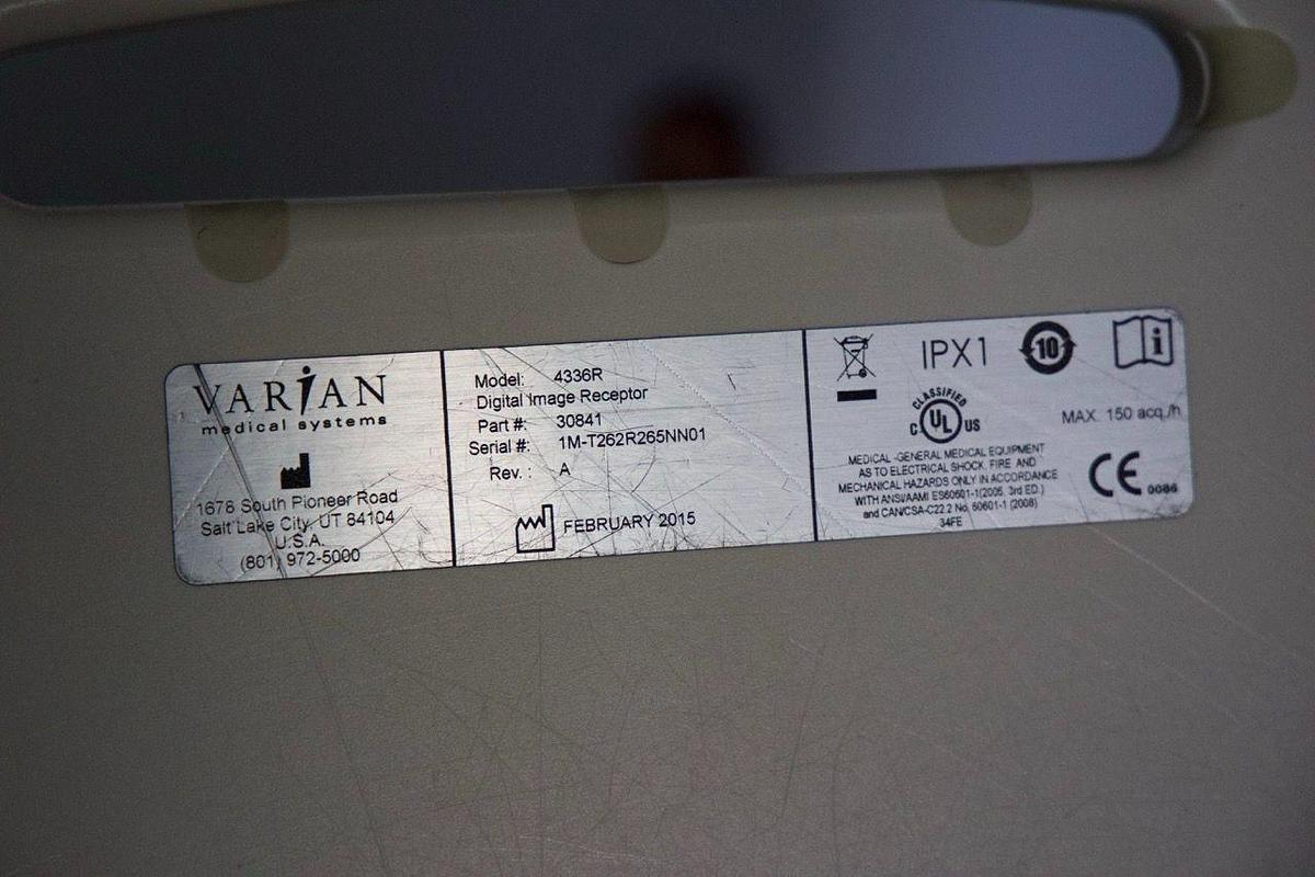 Used For Sale DR FPD FLAT PANEL DIGITAL XRAY Varian 4336R Digital Image Receptor P/N 30841  Good Condition DR Parts P/N 30841
