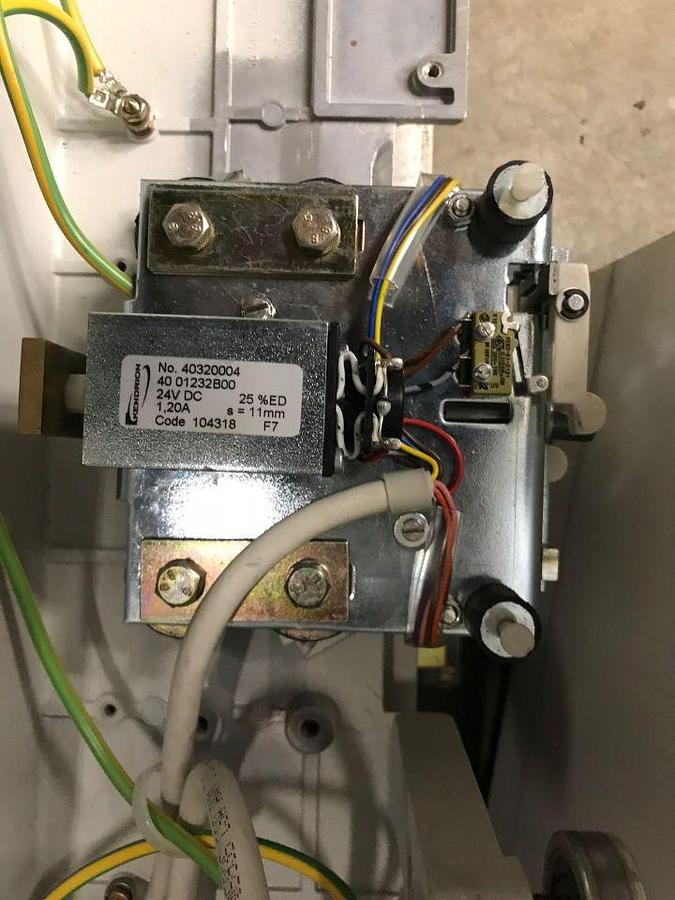 Used For Sale PHILIPS Philips Diagnost Eleva  Locking Assembly  Rad/Fluoro Room Parts P/N 40320004