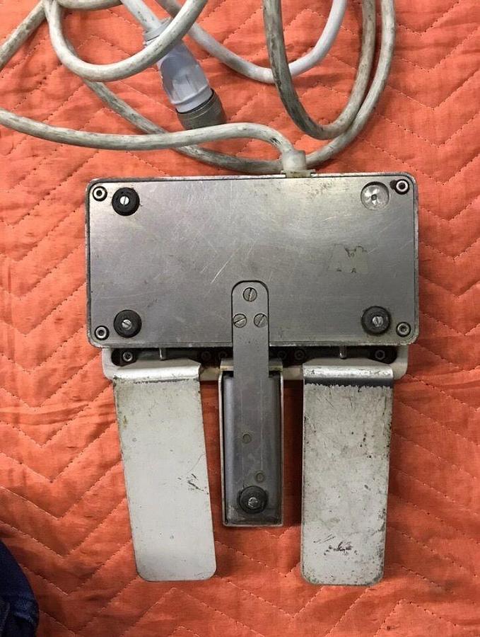 Used For Sale PHILIPS Philips 9896-000-03992 Footswitch Good condition Cath Angio Lab Parts P/N 9896-000-03992