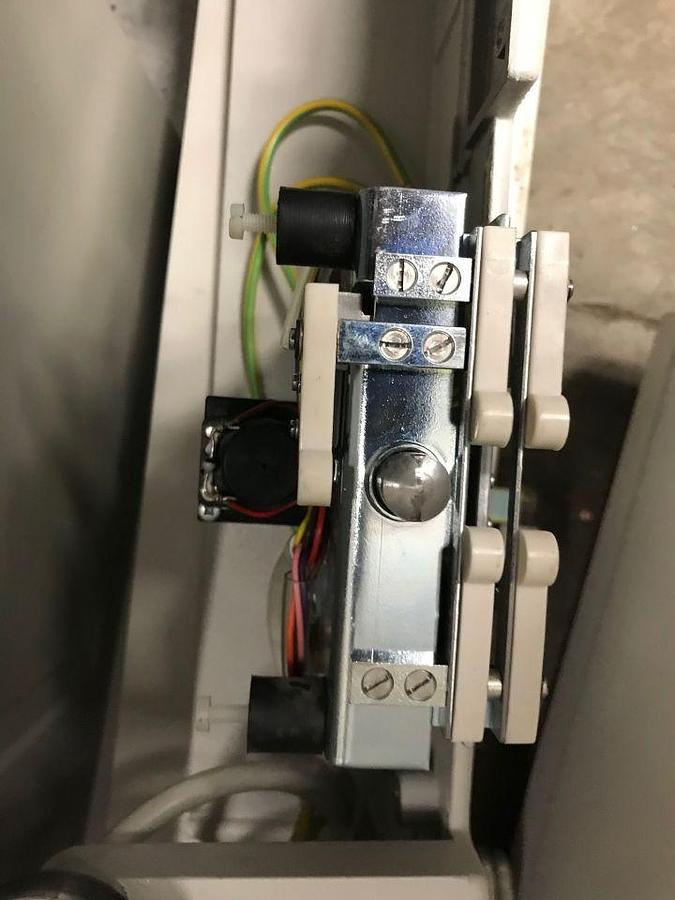 Used For Sale PHILIPS Philips Diagnost Eleva Locking Assembly Rad/Fluoro Room Parts P/N 40320004