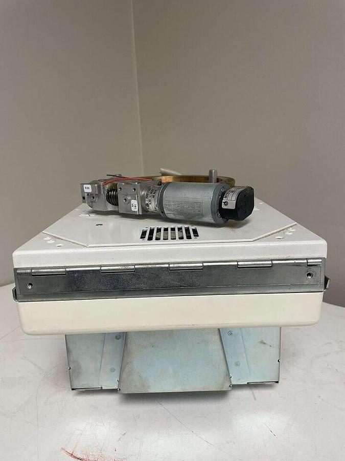 Used For Sale SIEMENS 3775561 - Siemens - Cath/Angio - UNI UT/M Collimator  Collimator Collimator - X-Ray Parts P/N 3775561