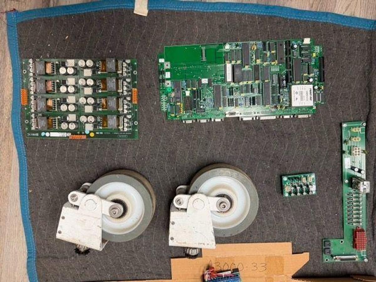 Used For Sale SEDECAL Parts for Sedecal SM-40 HF-Batt Mobile Battery X-Ray Generator  Various Parts pulled from SEDECAL X-Ray Unit Portable X-Ray Parts P/N SM-40