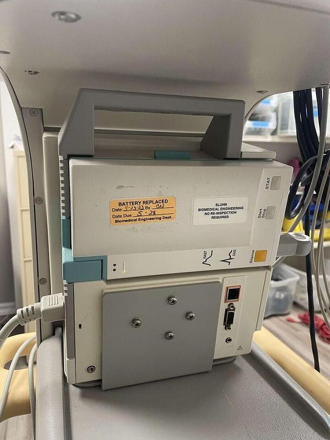 Used For Sale PHILIPS Philips M3046A M3 Patient Monitor with Stand  Philips Patient Monitor with stand Bedside Monitor Parts P/N M3046A M3