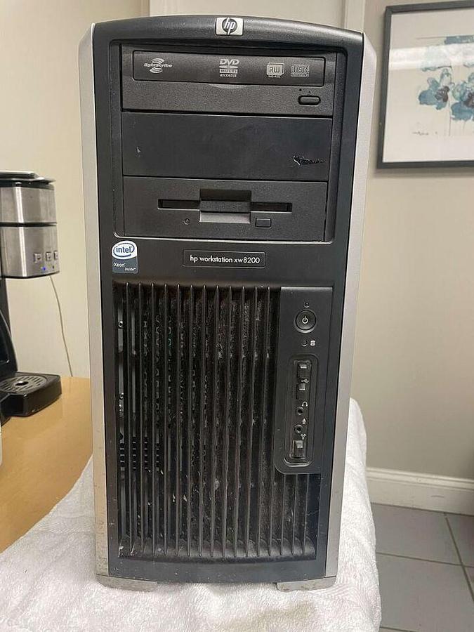 Used For Sale HEWLETT PACKARD HP xw8200 Workstation  Computer In Good Condition Computer Parts P/N 5117866-27
