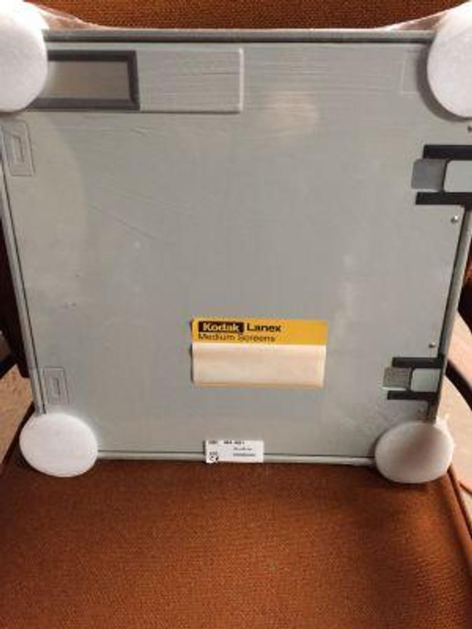 Used For Sale KODAK Lanex  Meduim Screens 35x35 Cassettes Parts P/N 2430002028CT