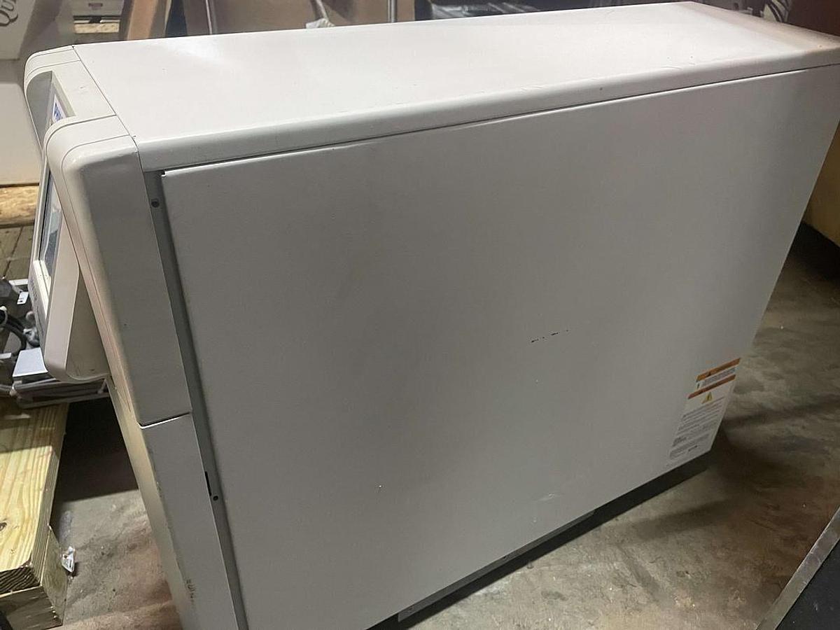 Used For Sale PHILIPS Philips 1600XP UH3G2L060C61TB3P UPS Good Condition Uninterruptible Power Supply / UPS Parts P/N 1600XP UH3G2L060C61TB3P