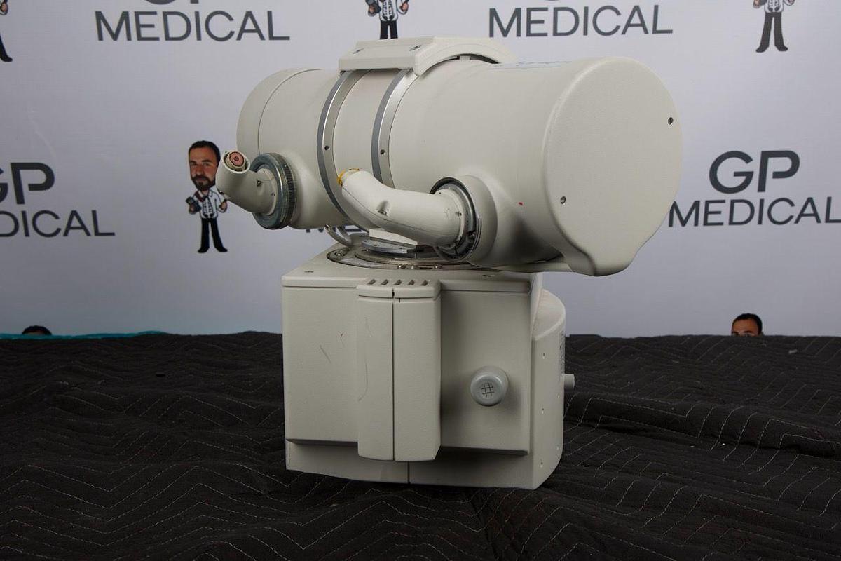 Used For Sale PHILIPS Philips SRO 33100 ROT 360 9890 000 86101 X-Ray Tube Housing Assembly w/ Collimator 9896 010 22303, 2011  Good Condition X-Ray Tube Parts P/N 9890 000 86101