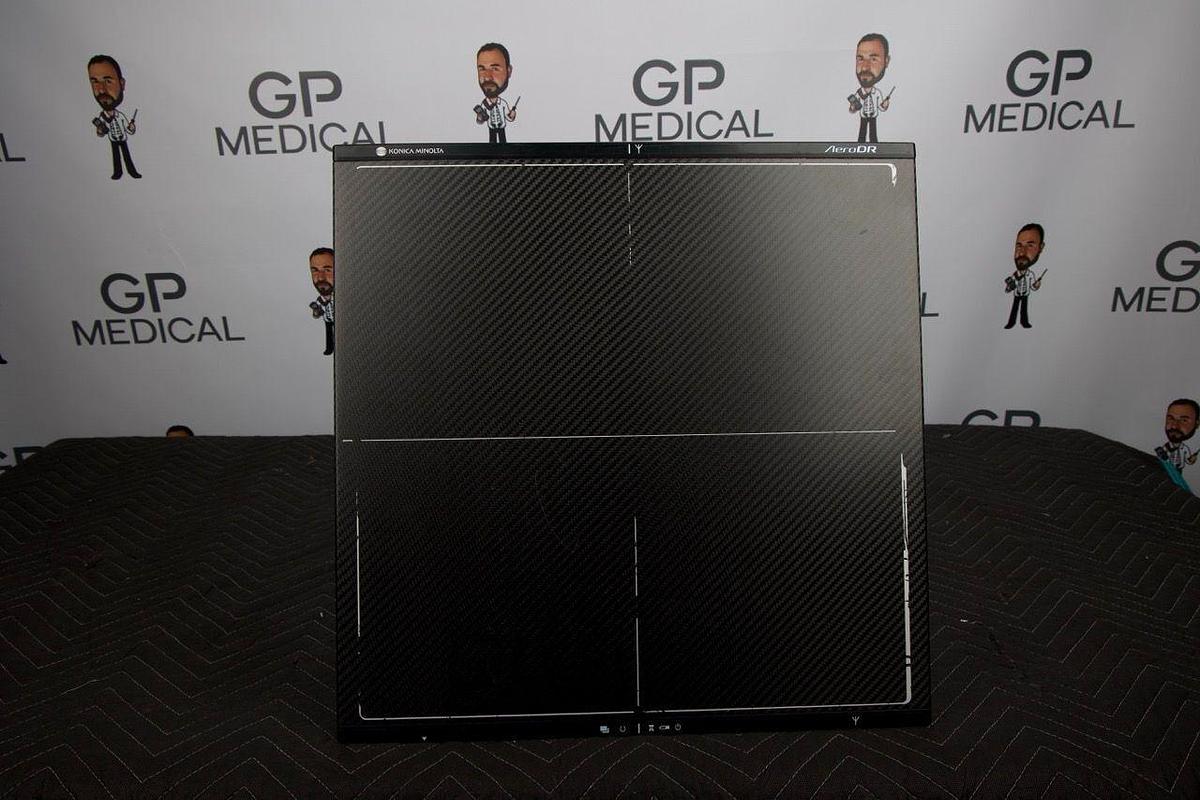 Used For Sale DR FPD FLAT PANEL DIGITAL XRAY Konica Minolta AeroDR P-21 1717HQ Wireless DR Flat Panel Detector  Good Condition DR Parts P/N P-21 1717HQ