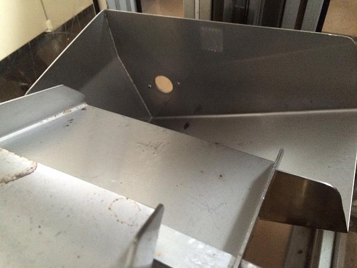 Used INIL Cap Feeder Bottling and Bevereage