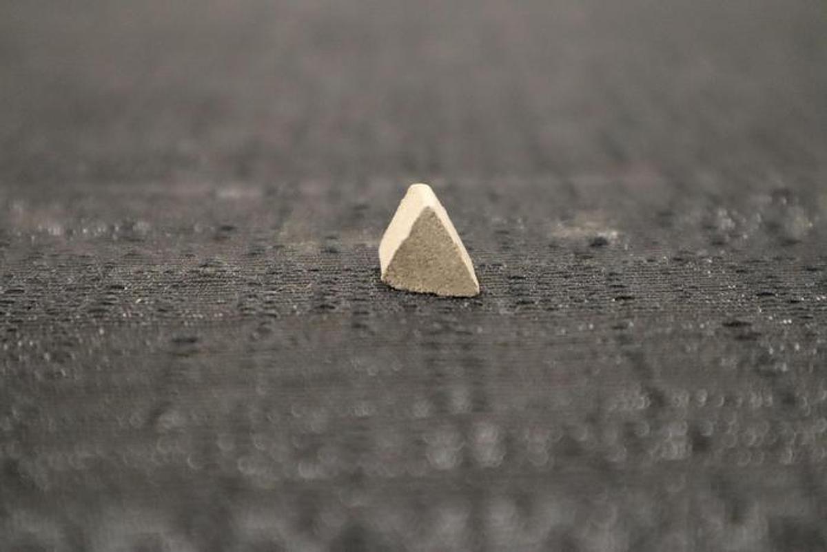 #4 Angle Cut Triangle 22 deg 5/8 x 5/8