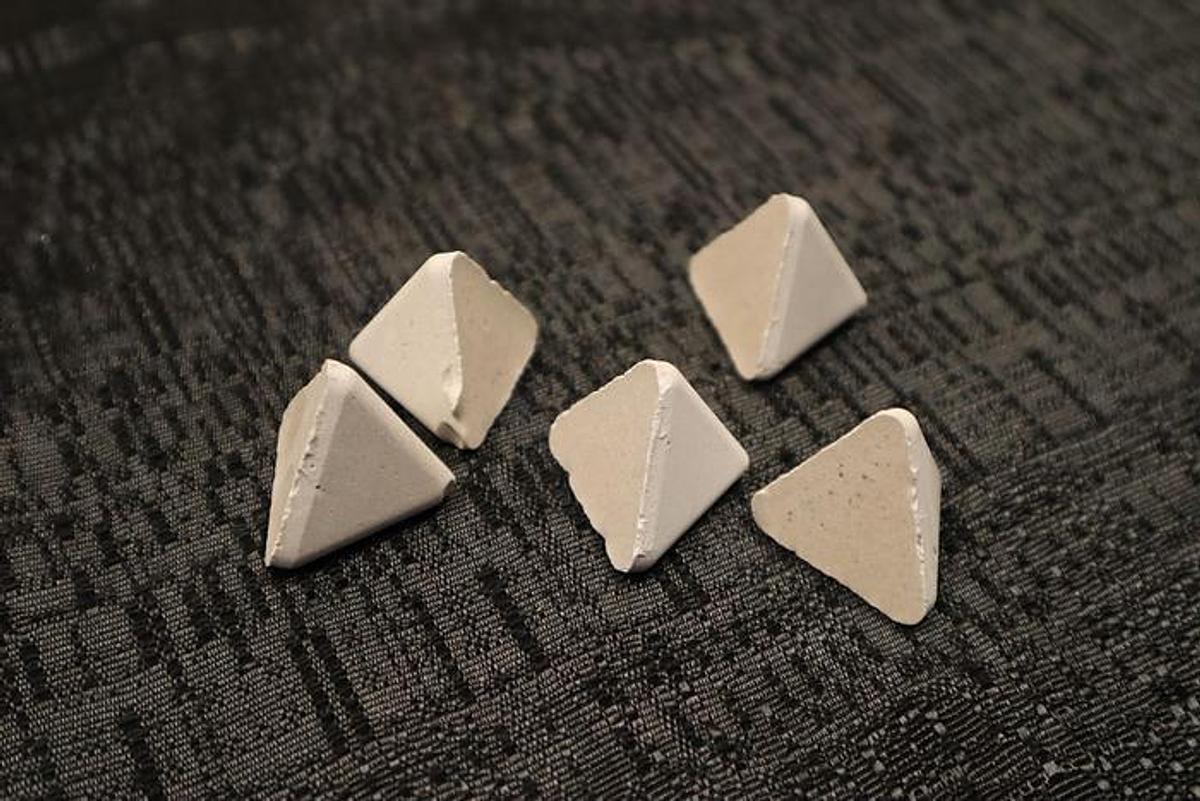 SY-1 Tetrahedron 3 x 3