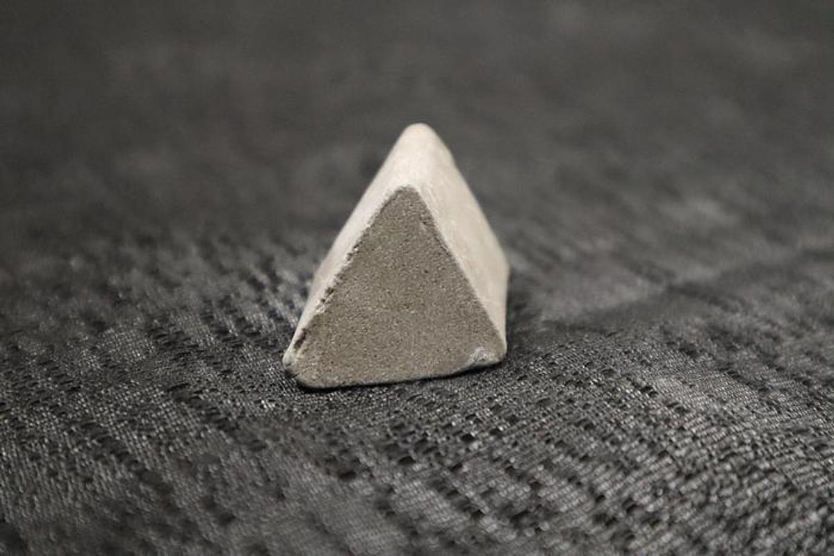 UFX	Angle Cut Triangle 22 deg 3/8 x 3/8