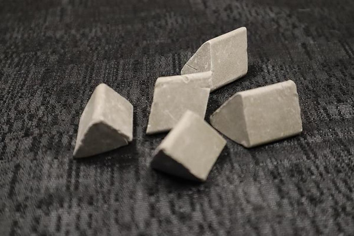 UFX Angle Cut Triangle 22 deg 1-1/8 x 1-1/8