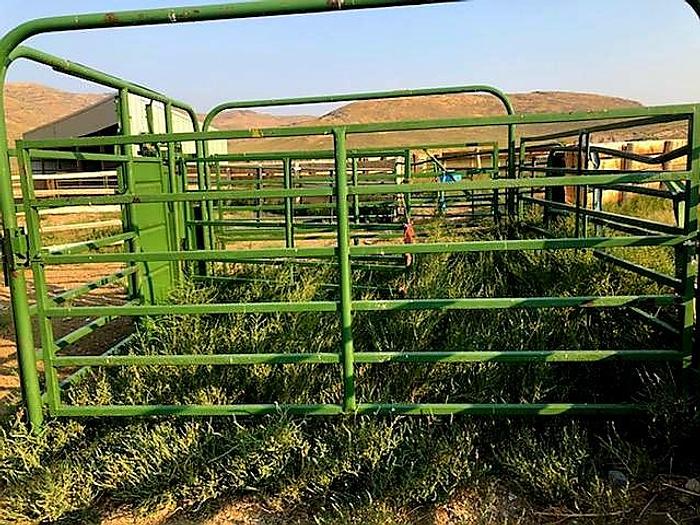Used Powder River Preg Test Gate / Corral System