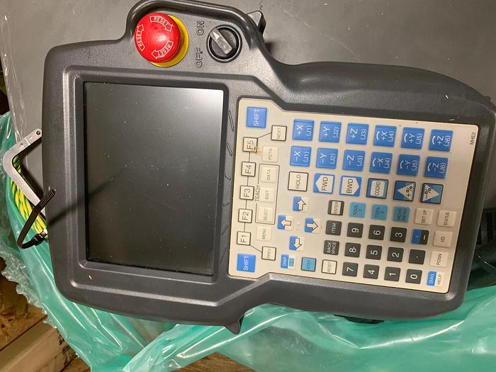 Used 2007 FANUC LR MATE 200iC