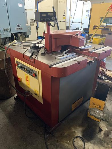 Used 1986 Amada CSW-250 Hydraulic Notching/Coping Machine