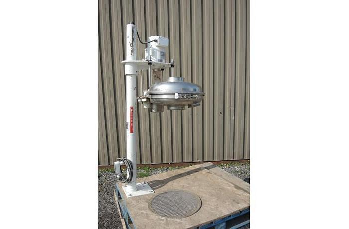 D'occasion USED ANDRITZ SCREEN, 17" DIAMETER, STAINLESS STEEL, PEDESTAL MOUNTED VIBRATORY SCREENER