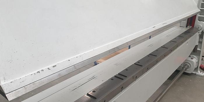 Gebraucht Hera UM II 3000 x 2 mm