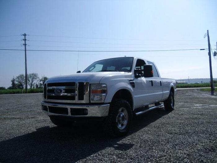 Used 2008 Ford F-250 XLT Super Duty Crew Cab Truck