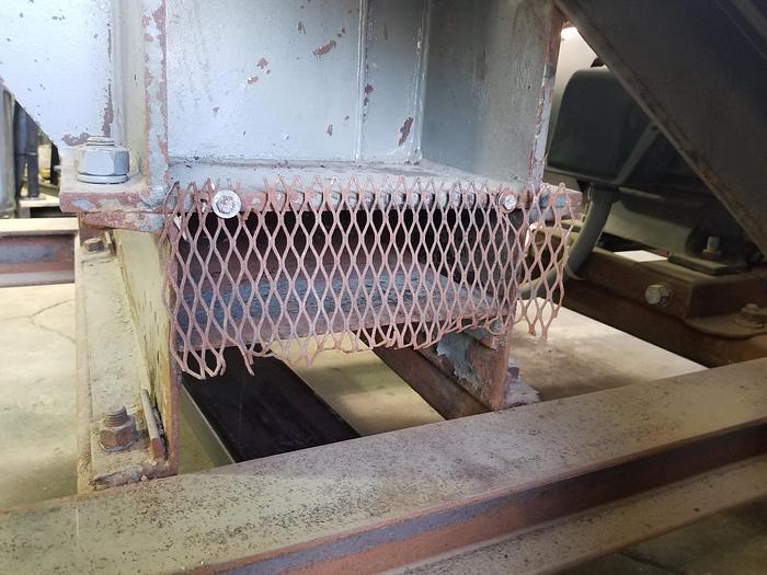 Used Montgomery Horizontal Strip Waste Hammermill Wood Hog Blower