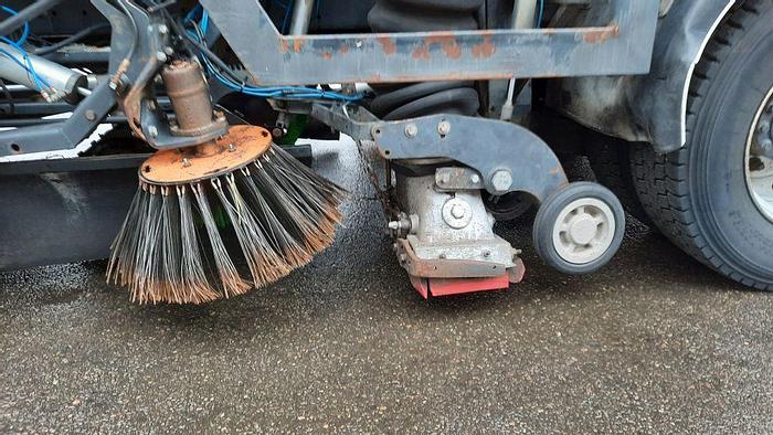 Gebruikt 2007 DAF LF55 + Johnston Beam VS650