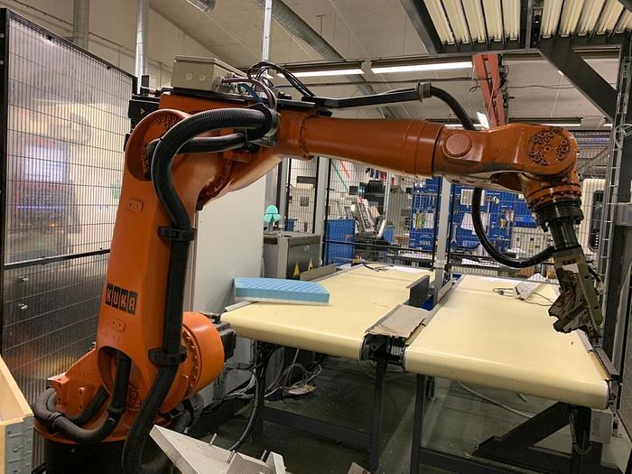 Used D56 Robotcell KUKA KR 60 L Vision system