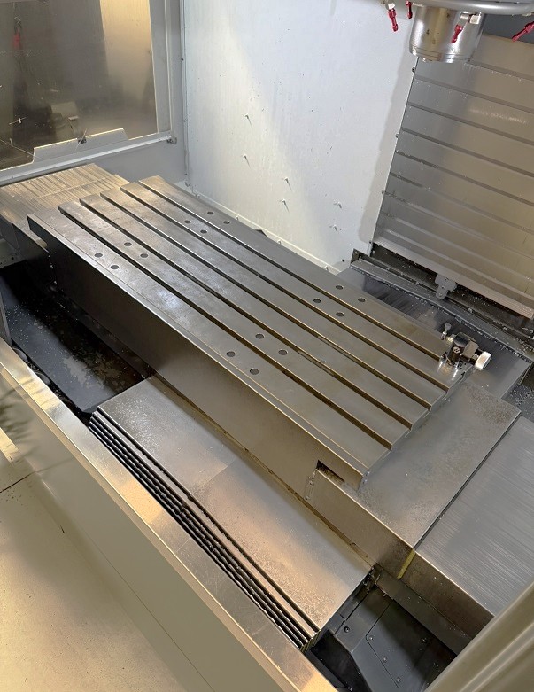 Used 2022 Haas VF4SS, 4th Axis Drive (only), Coolant Thru Spindle, Haas Probing, 30 Station ATC, HSM, PCool, Auger