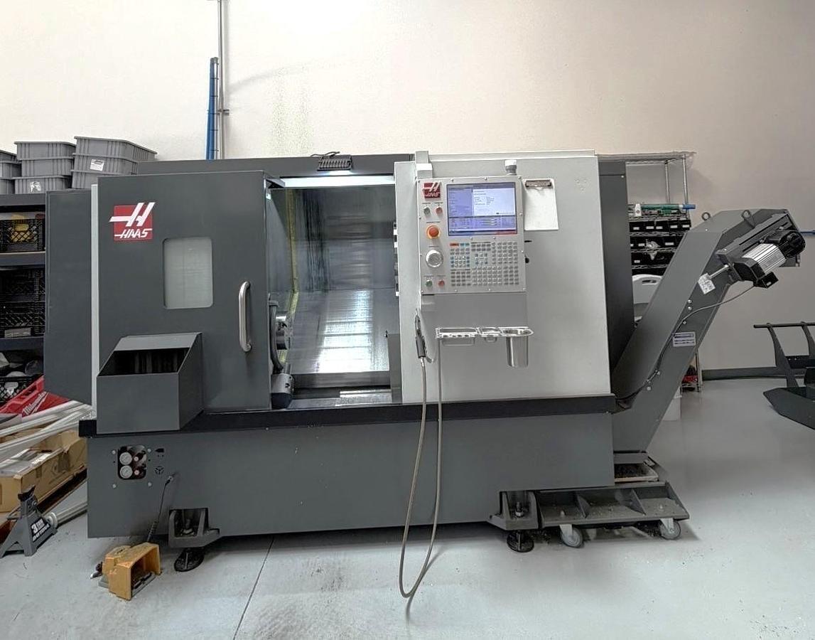 Used 2022 Haas ST-20 with Tailstock, Chip Conveyor, 8" Hyd. Chuck, Tool Presetter, Parts Catcher, Very Nice Condition