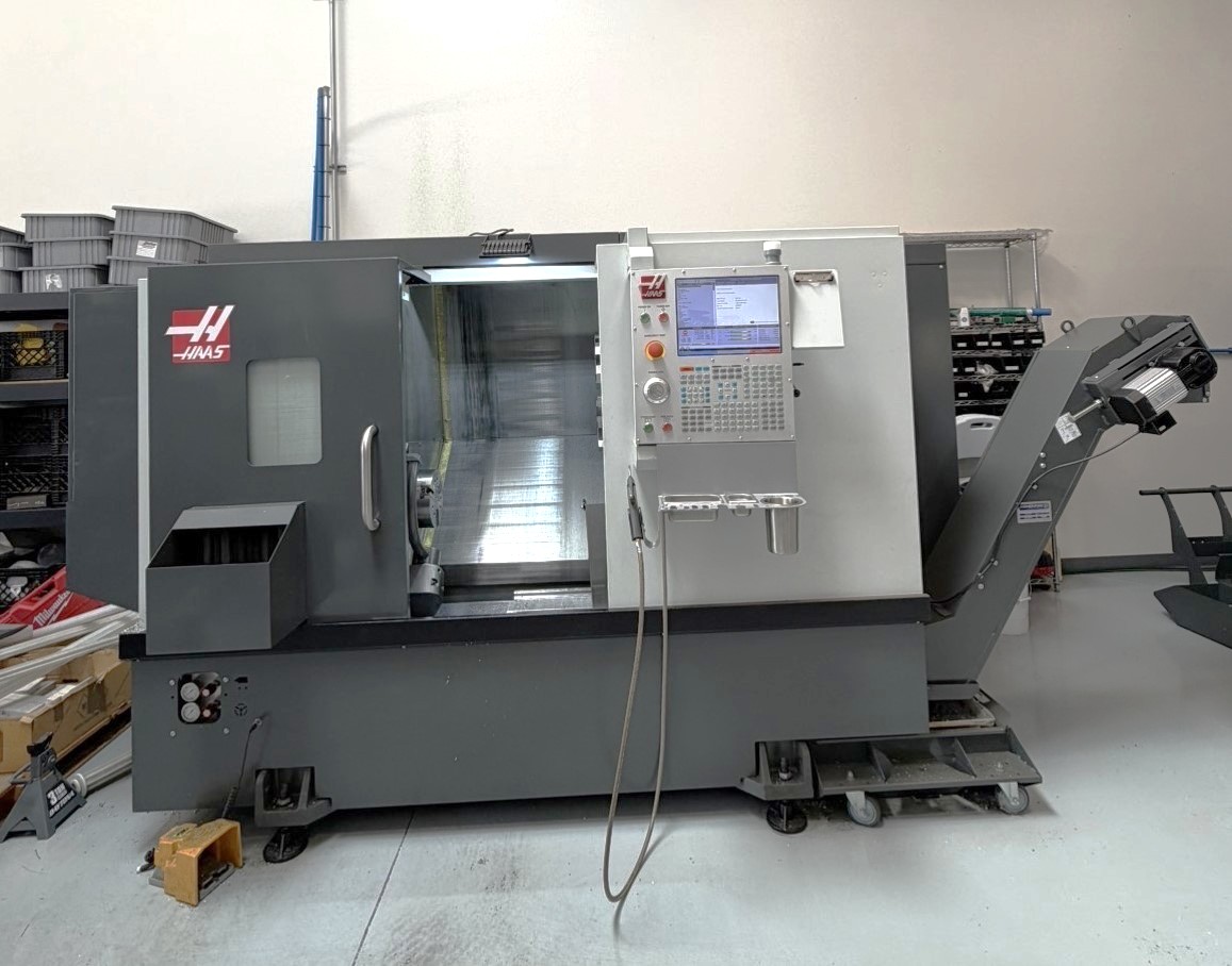 Used 2022 Haas ST-20 with Tailstock, Chip Conveyor, 8" Hyd. Chuck, Tool Presetter, Parts Catcher, Very Nice Condition