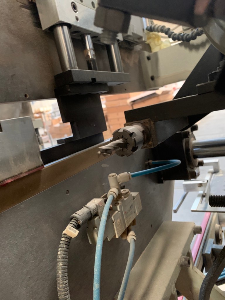 Ricondizionato 2004 Squadratrice doppia, marca Friulmac modello Idramat