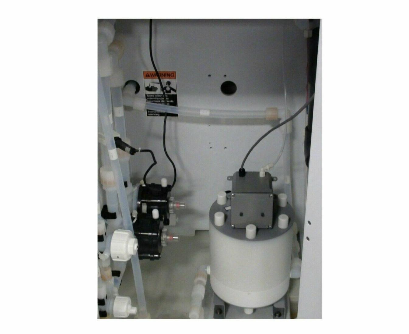 Used FSI PHOTORESIST 5000A MF-26A MEGAPOSIT BULKFILL CABINET