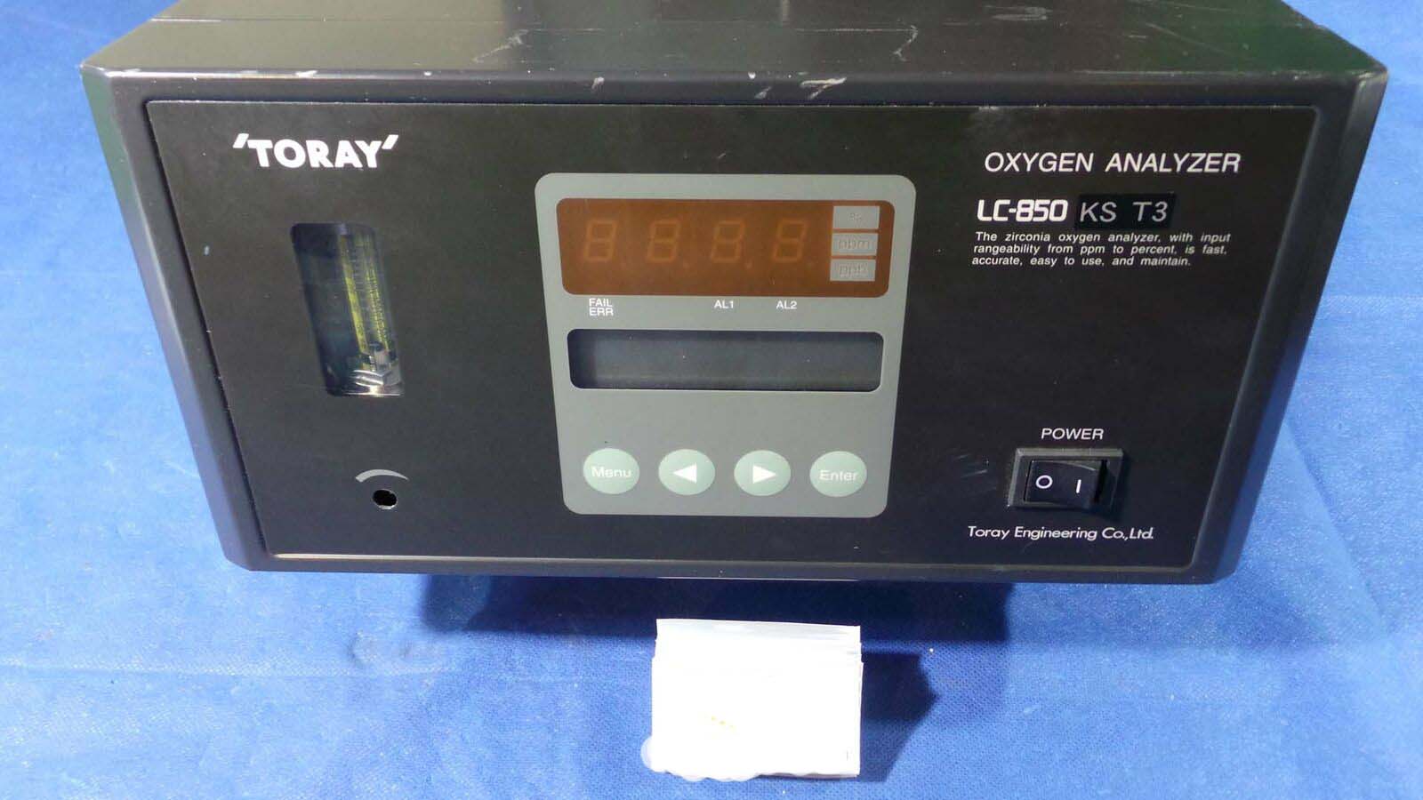 Used Toray Engineering LC-850KS Oxygen Analyzer, LC-850KST3 / Toray