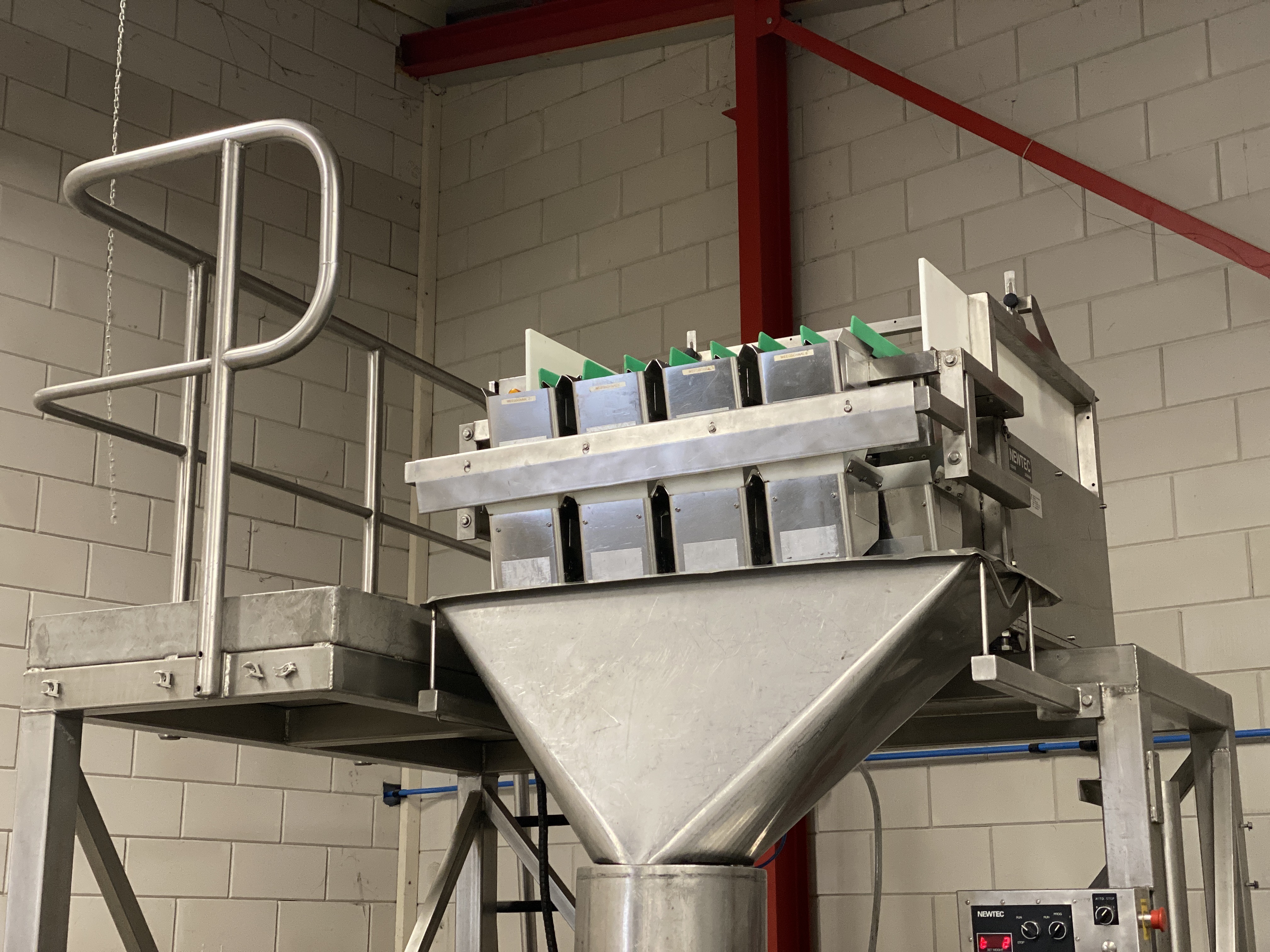 Used Jasa Newtec weighing and packing line