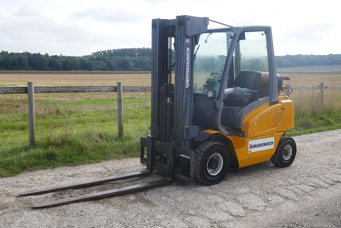 Used JUNGHEINRICH 2.5T FORKLIFT