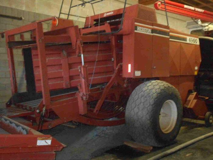 Used Hesston 4900 Baler