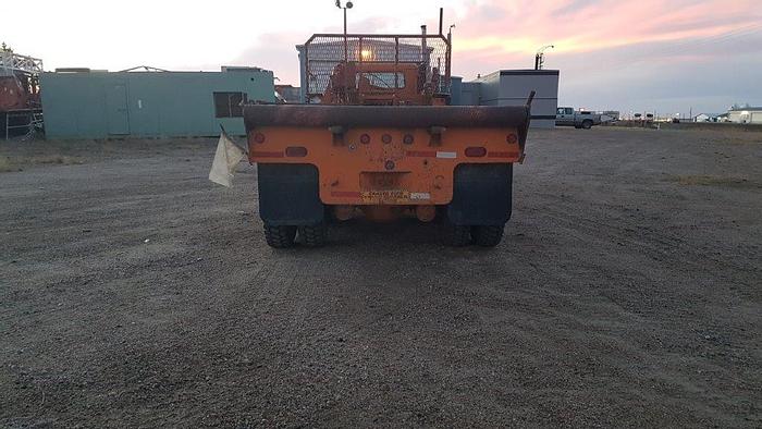 Used 1990 IHC INTERNATIONAL 4900 Tandem Axle Oilfield Pump/Kill Truck