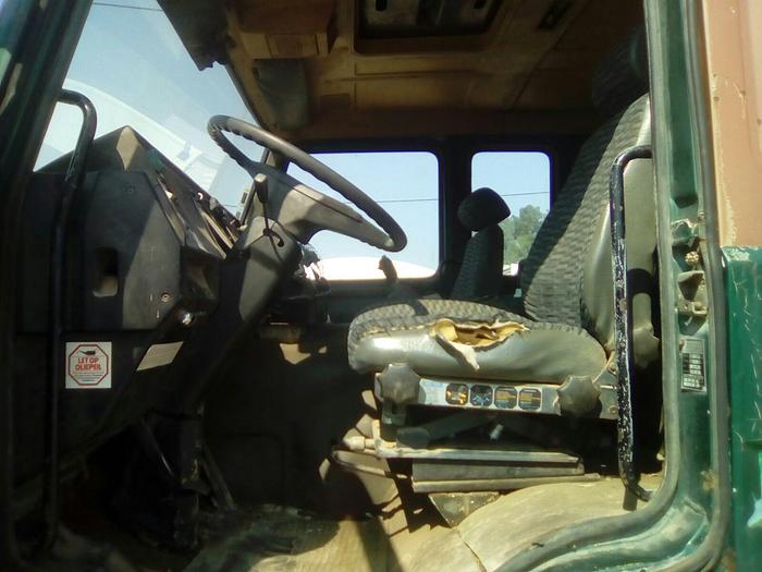 Usado 1985 SCANIA P82 H 210 6X2