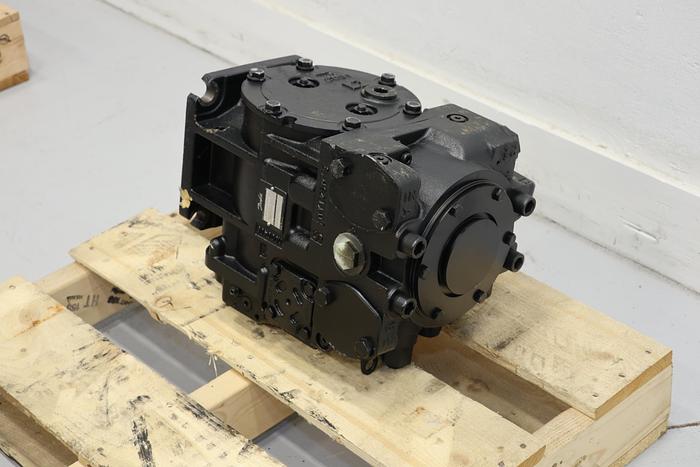 Unused Danfoss N142511298 Hydraulic Pump #44274