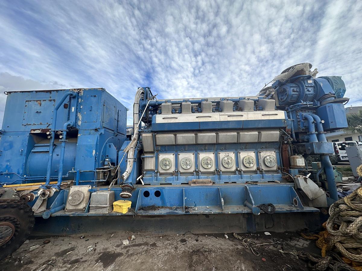 Used 4.8 MW 12V32LNE Wartsila Gensets For Sale