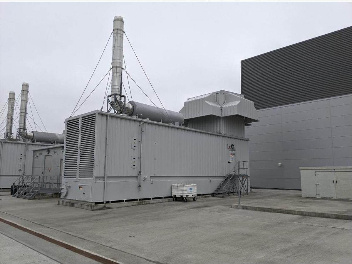 Used 2.4 MW 2016 Caterpillar C175-16 Diesel Generator Set