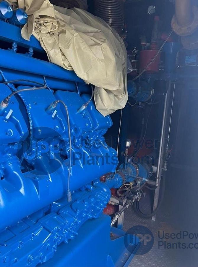 Used 2 MW 2012 MWM 2020V20 Containarised Gensets