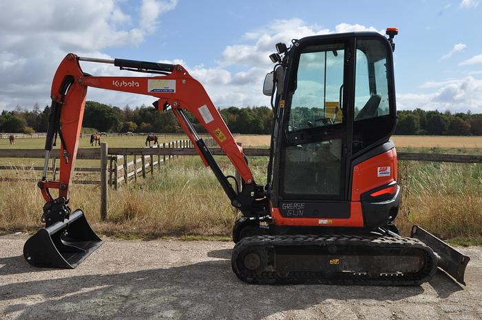 Used 2014 KUBOTA U27-4
